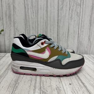 Girls Size 1 Nike Air Max Sneakers